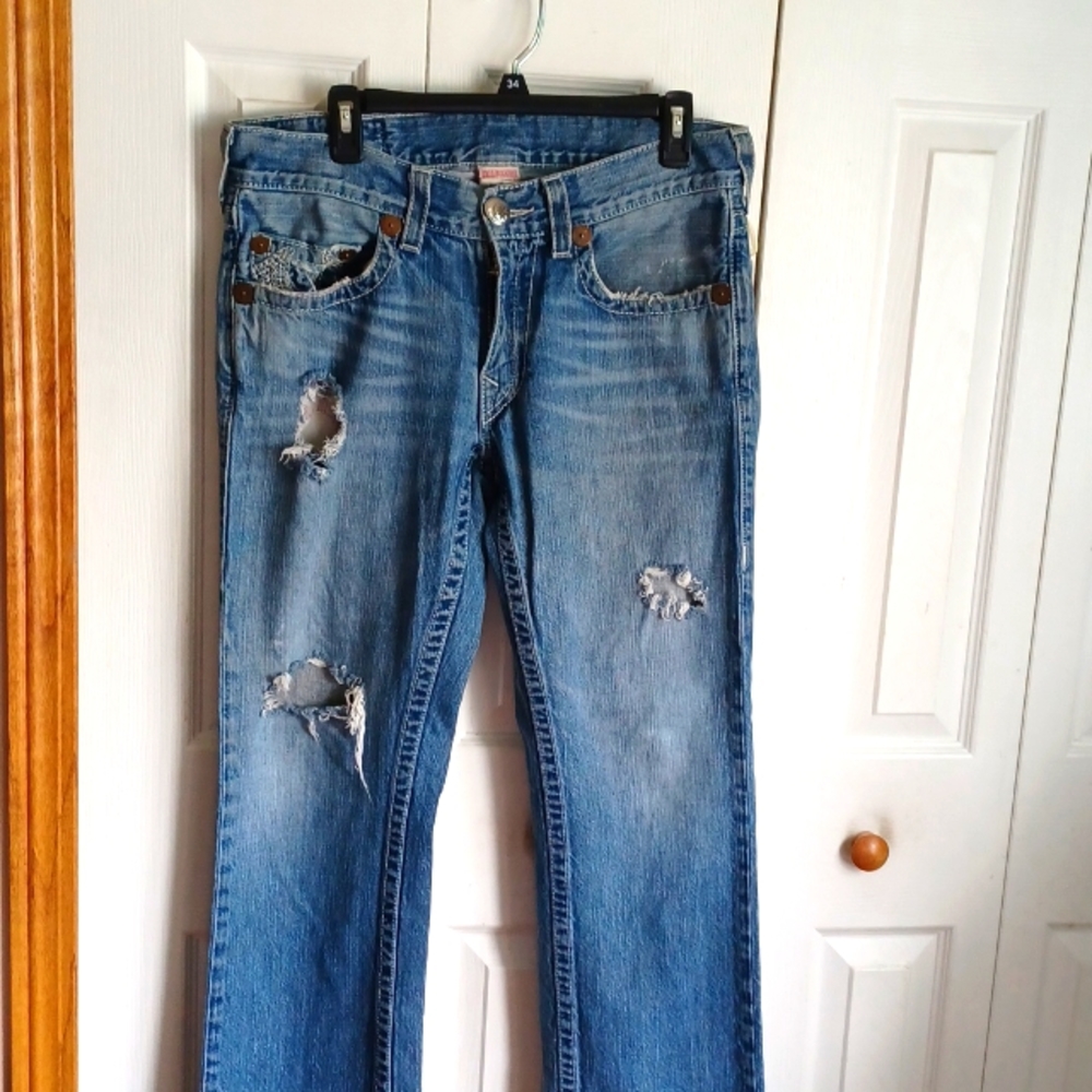 Men true religion jean with detail on back...34